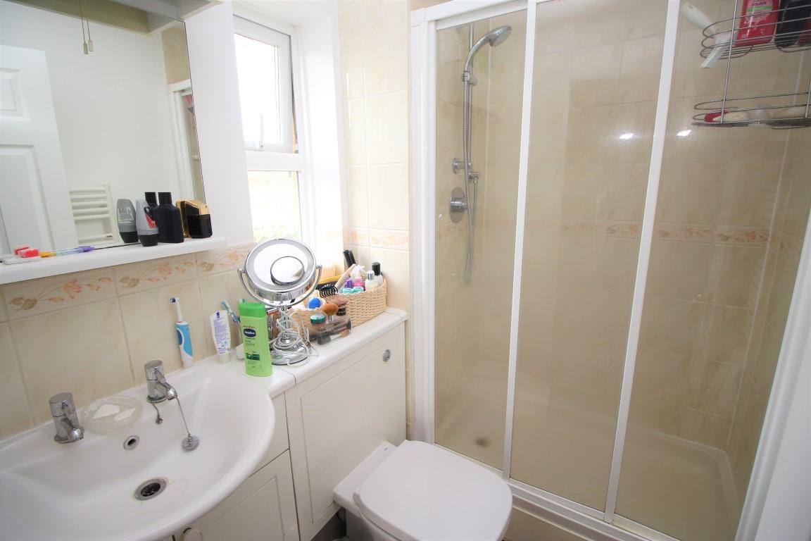 Trelawney Drive, Tilehurst, Berkshire
